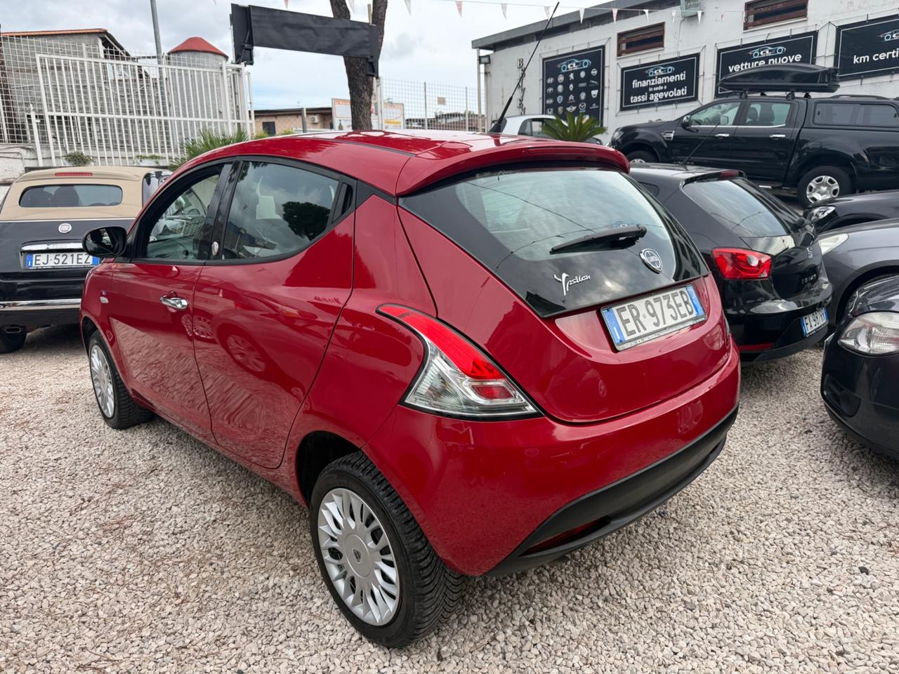 Lancia Ypsilon Ecochic Gold