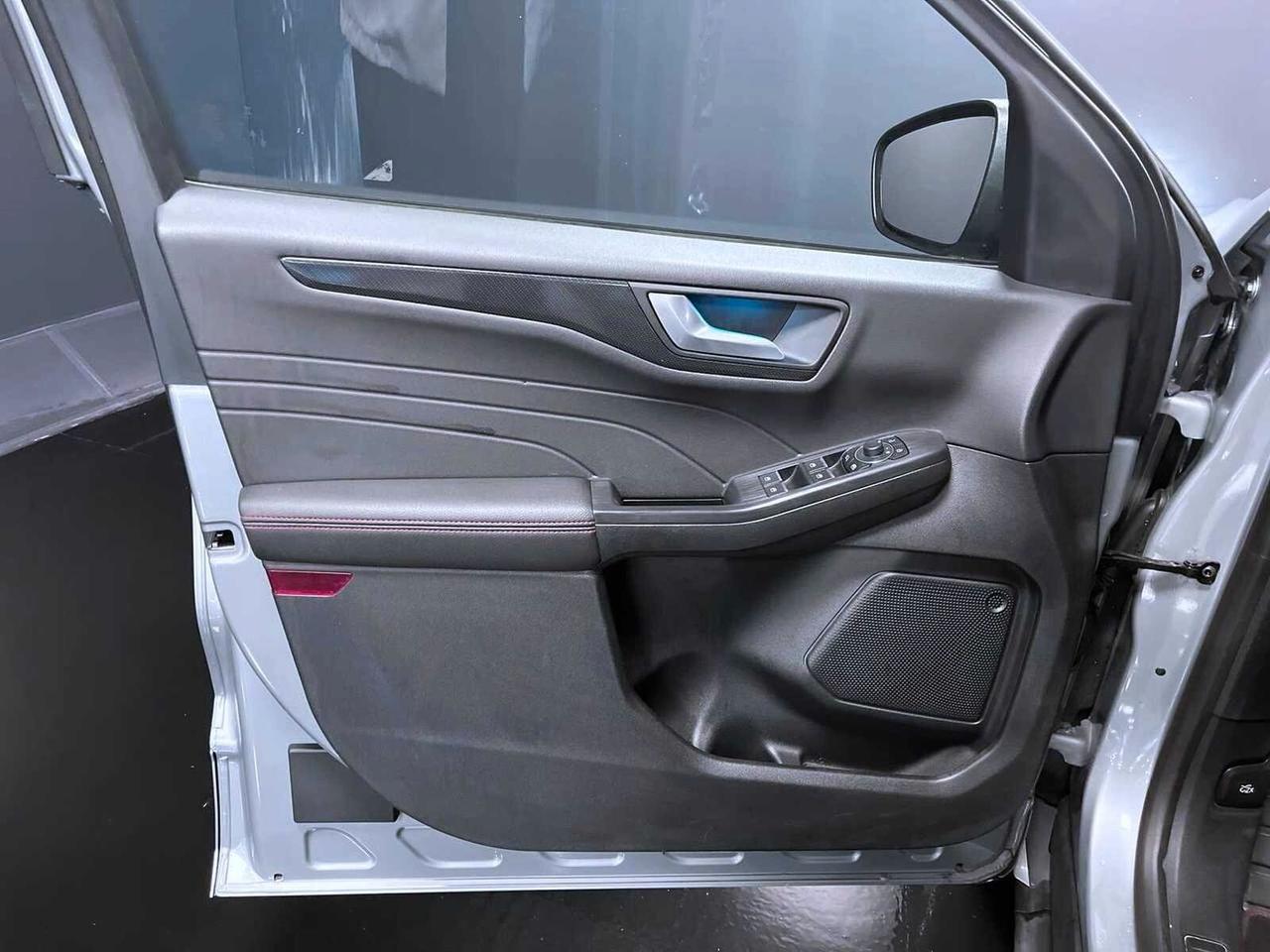 FORD KUGA 2.0 CC 120 CV AUTO 2WD ST-LINE