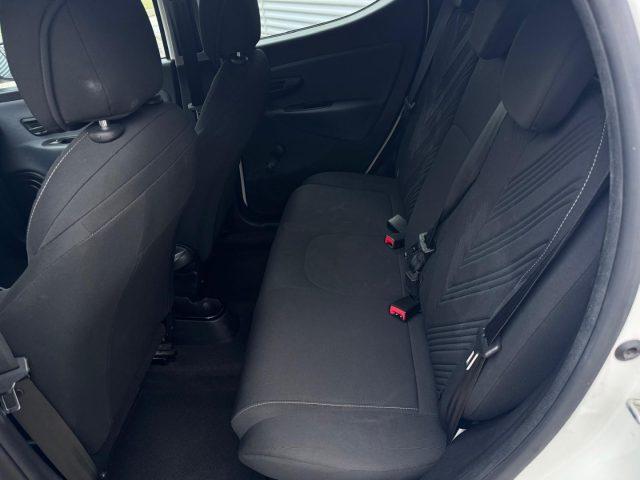 LANCIA Ypsilon 1.0 FireFly 5p Hybrid Ecochic Gold IVA ESPOSTA