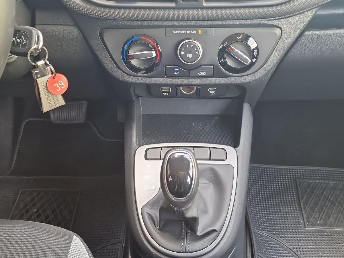 HYUNDAI I10 1.0 C/A CONNECTLINE