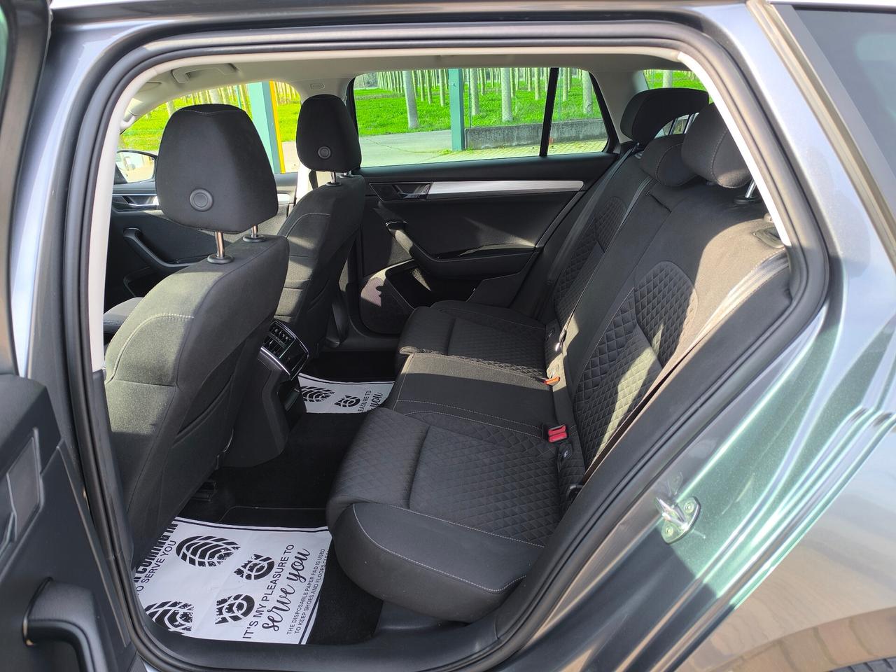 Skoda Superb 2.0 TDI EVO 150 CV SCR DSG Wagon Executive