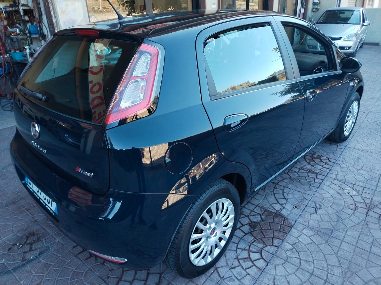 Fiat Punto 1.4 8V 5 porte Easypower Street