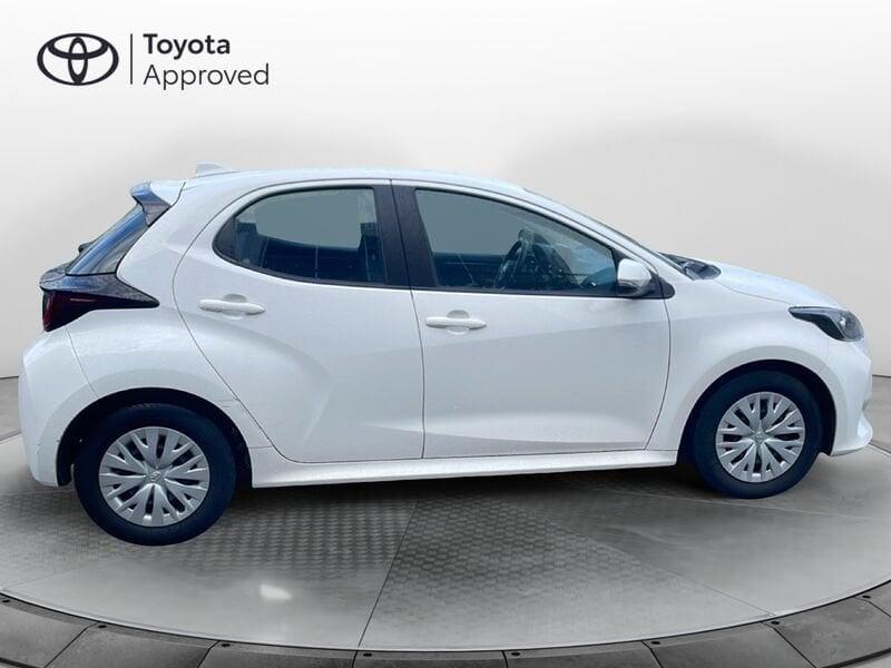 Toyota Yaris Hybrid Active MY22 OPZIONATA