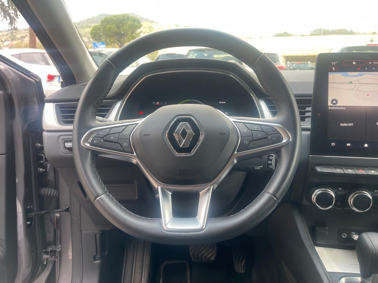 Renault Captur 1.6 E-TECH HYBRID NEO PATENTATI