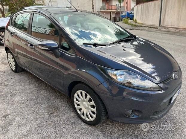 Ford Fiesta 1.2 BENZ. FINANZIAMENTO