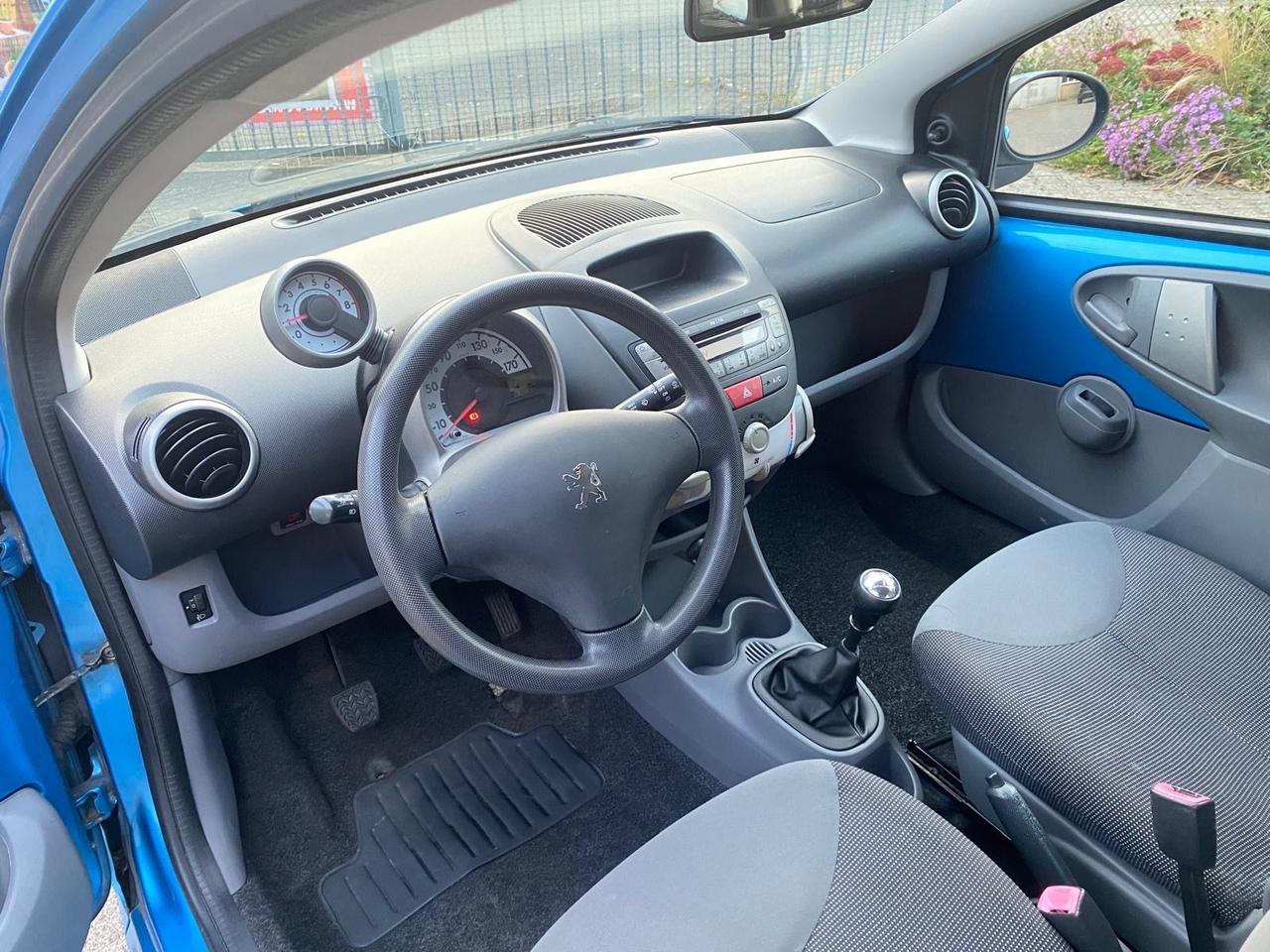 Peugeot 107 1.0 68CV 3p. Sweet Years