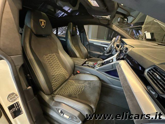 LAMBORGHINI Urus 4.0