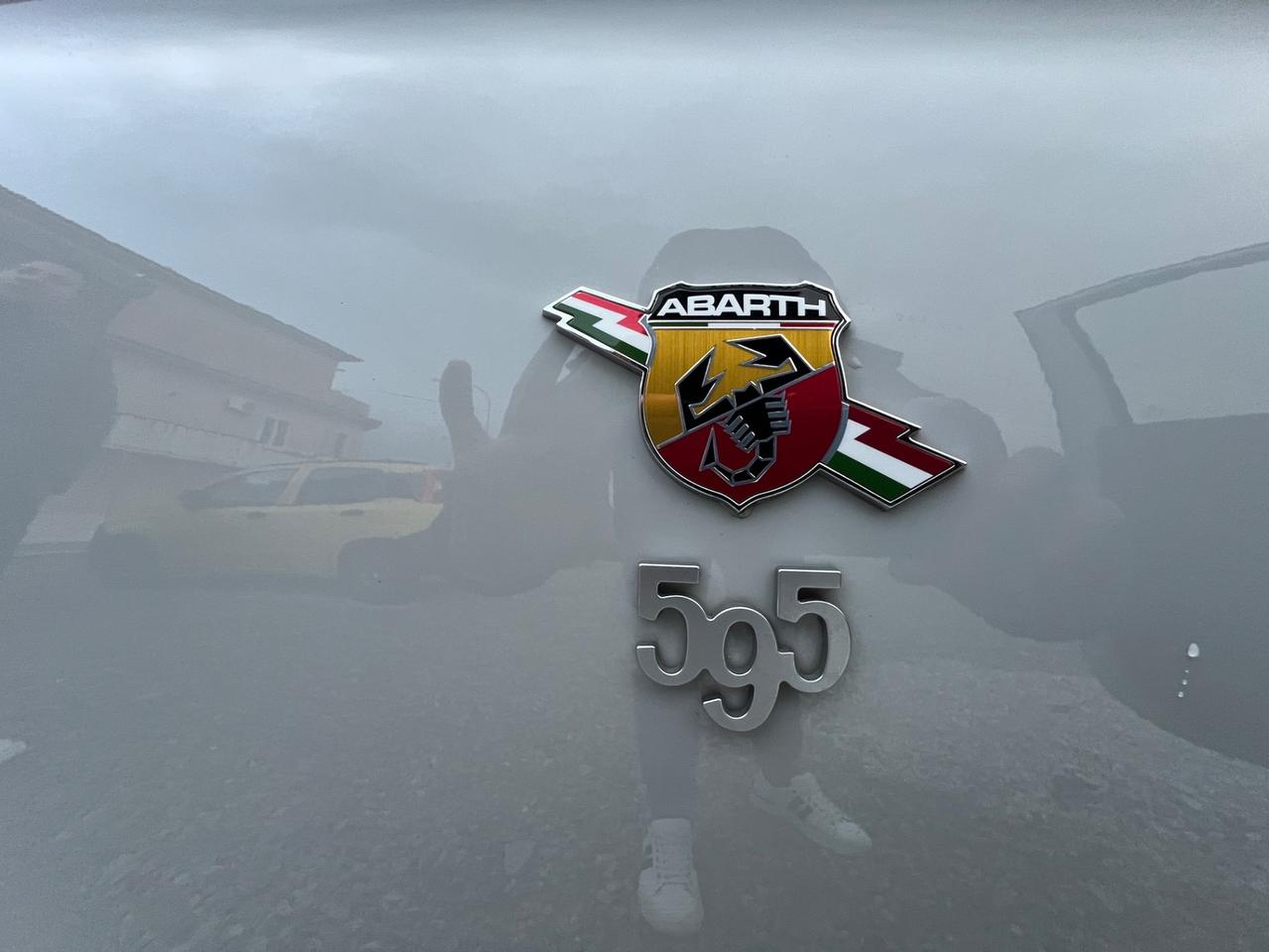 Abarth 595 1.4 Turbo T-Jet 180 CV Competizione