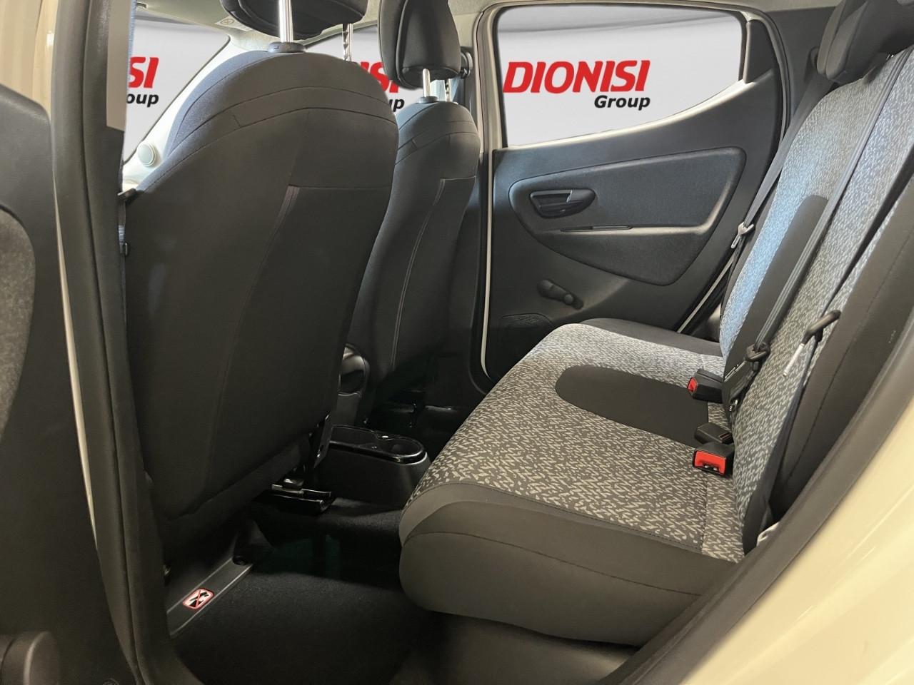 Lancia Ypsilon 1.0 70cv Firefly Hybrid S&S