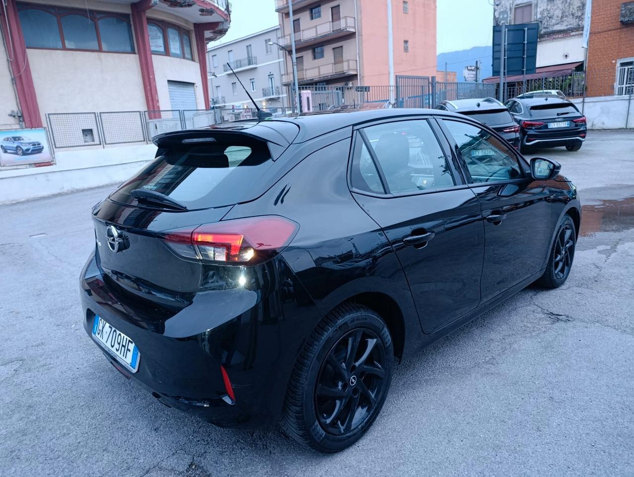 Opel Corsa 1.2 GS LINE