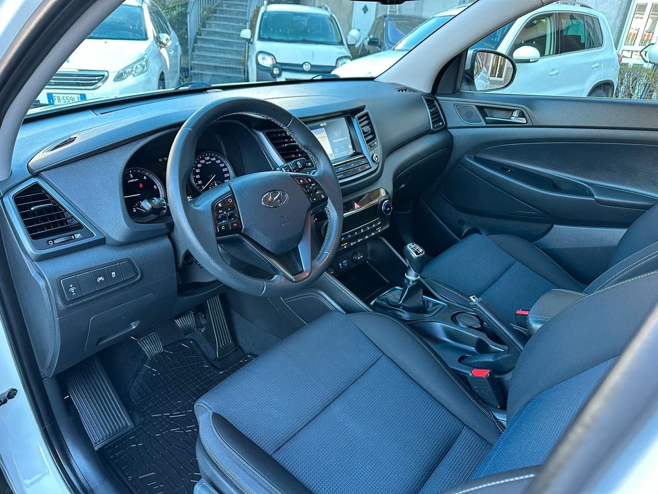 Hyundai Tucson 1.7 CRDi Sound Edition