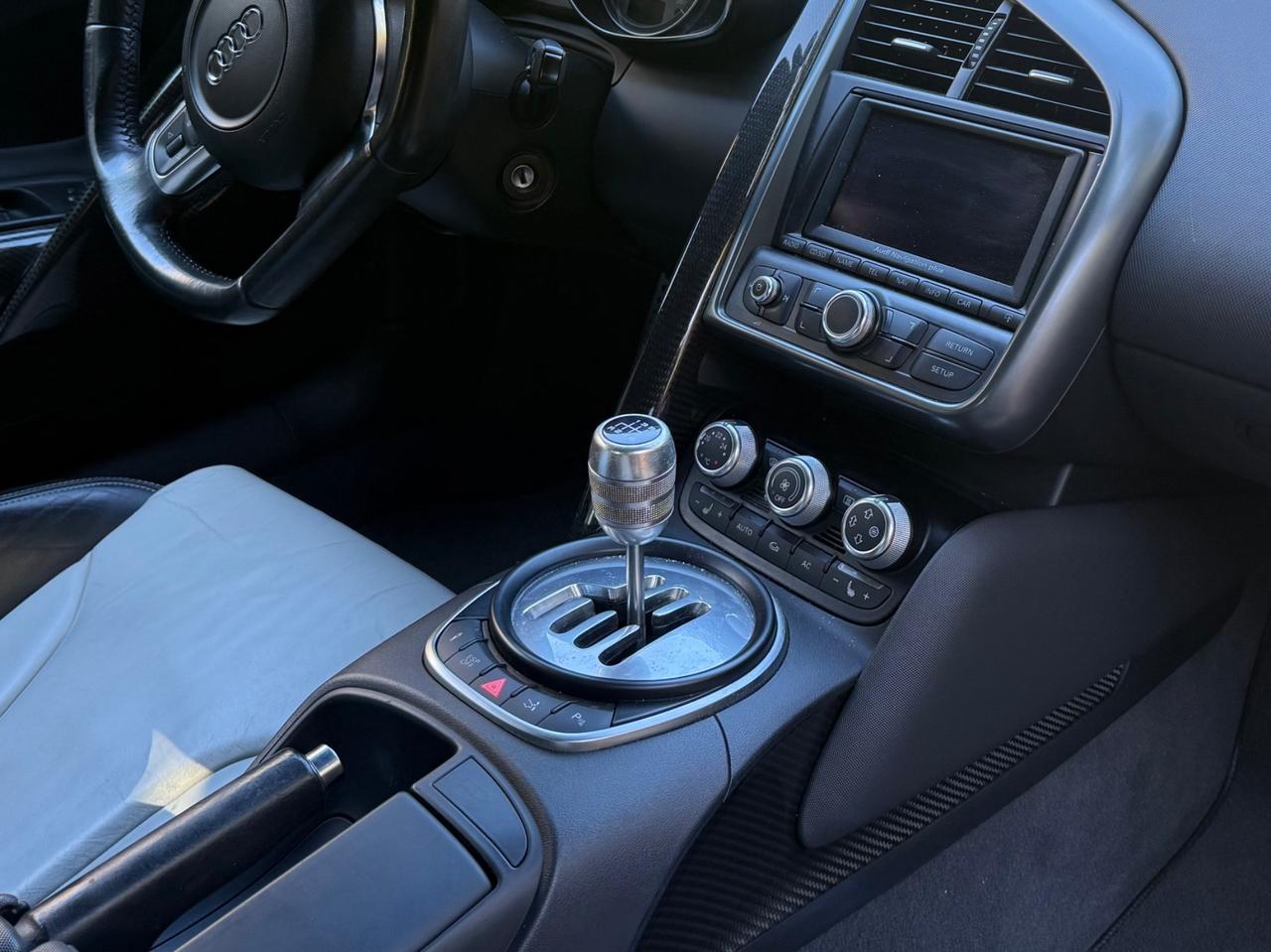 Audi R8 4.2 V8 FSI quattro