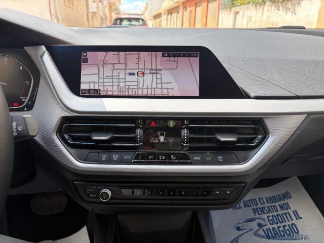 BMW 118 d 5p. Advantage