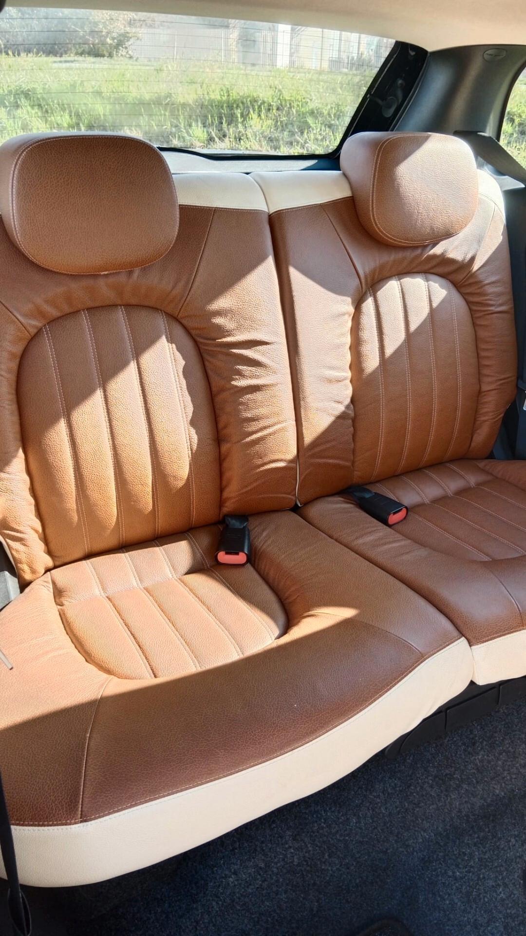 Lancia Ypsilon 1.4 16V Oro