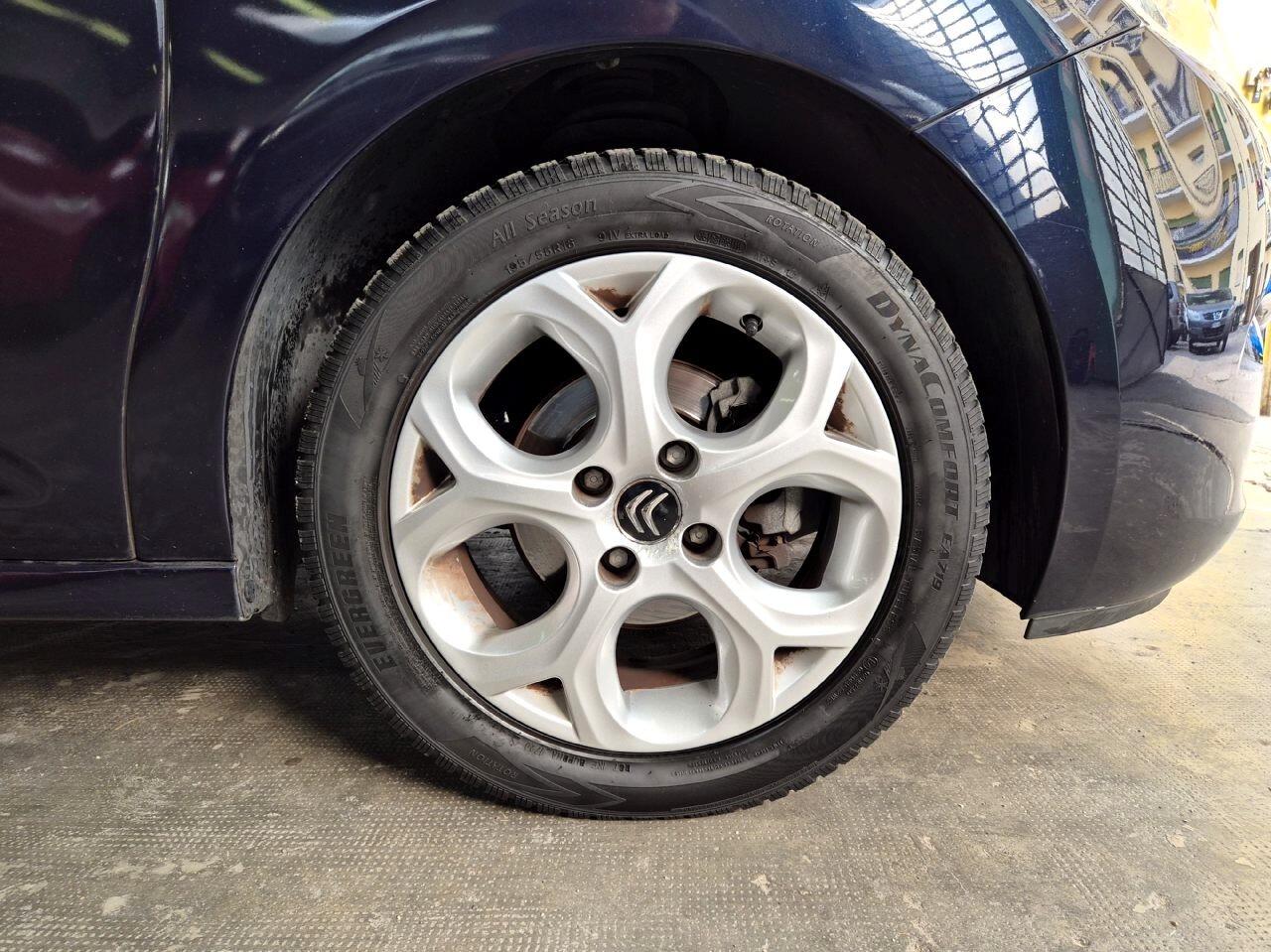 Citroen C3 Exclusive 1.0 VTi