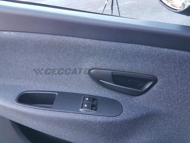 Lancia Ypsilon Ypsilon 1.0 firefly hybrid Silver s&s 70cv 5p.ti