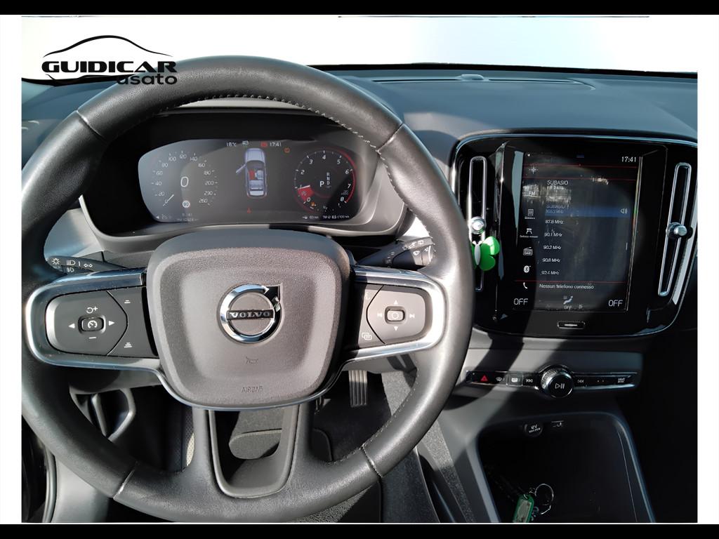 VOLVO XC40 - XC40 1.5 t2 Momentum Pro auto my21