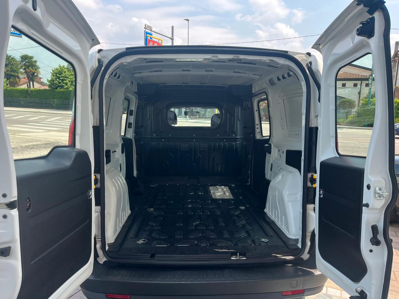 Fiat Doblò 1.6 MJT 105CV PL-TN Cargo Maxi Lamierato SX