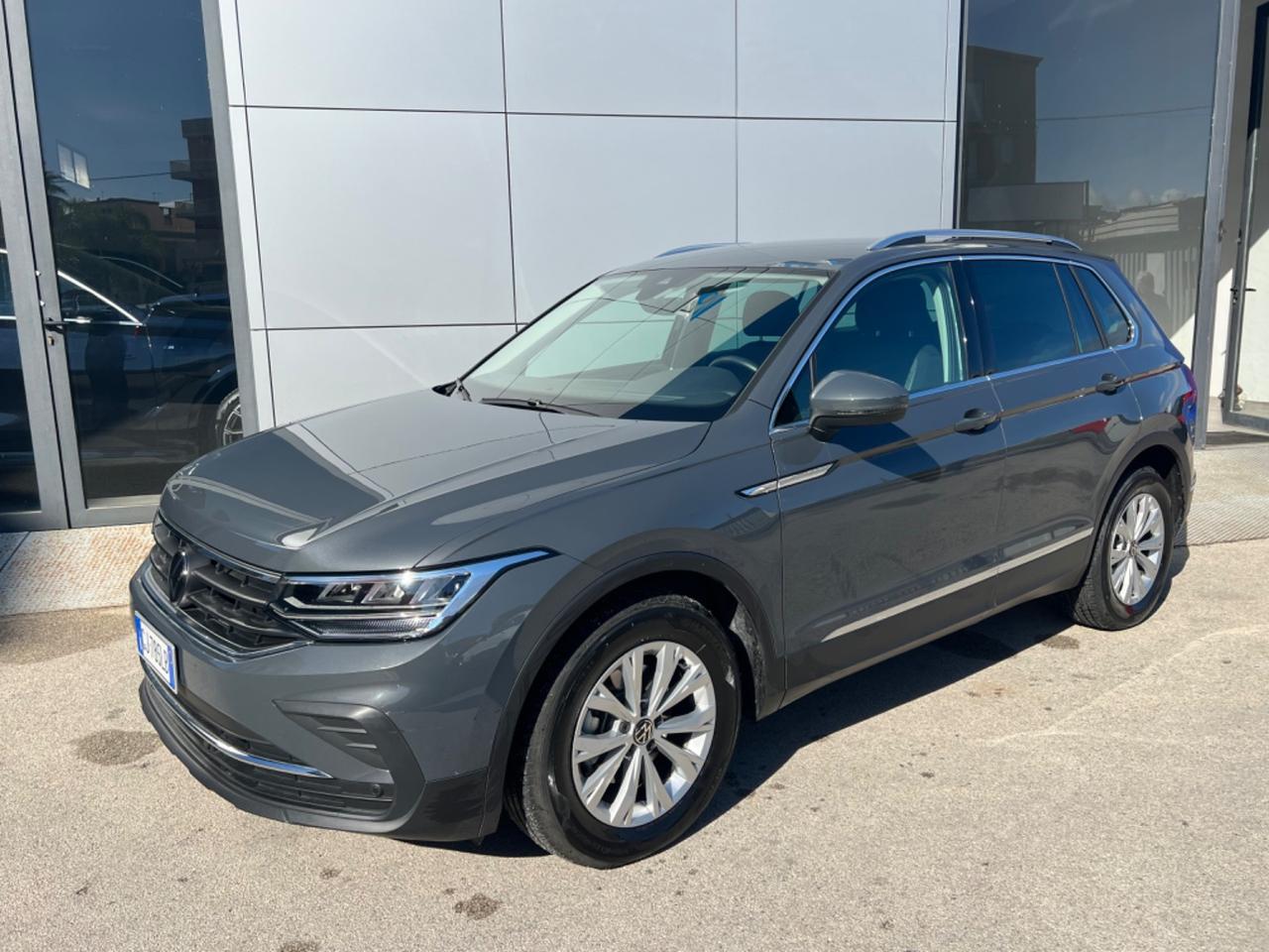 Volkswagen Tiguan 2.0 TDI Life - manuale - anno 2022 - km 9.000