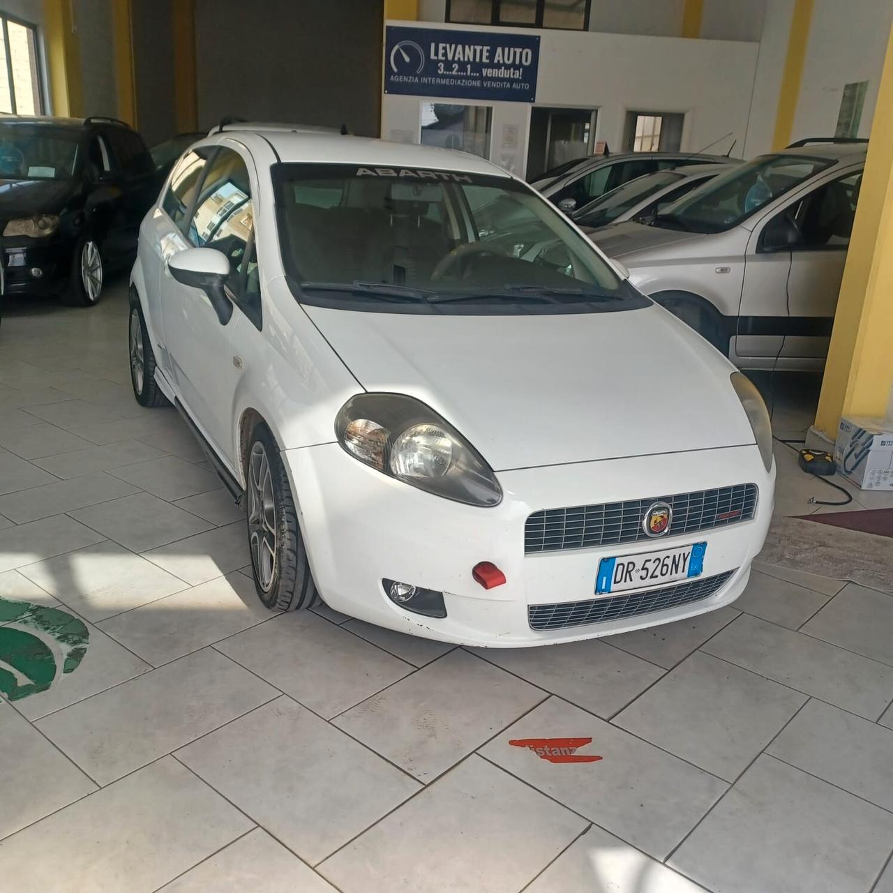 NEOPATENTATI GRANDE PUNTO 1.3MJTD 90CV