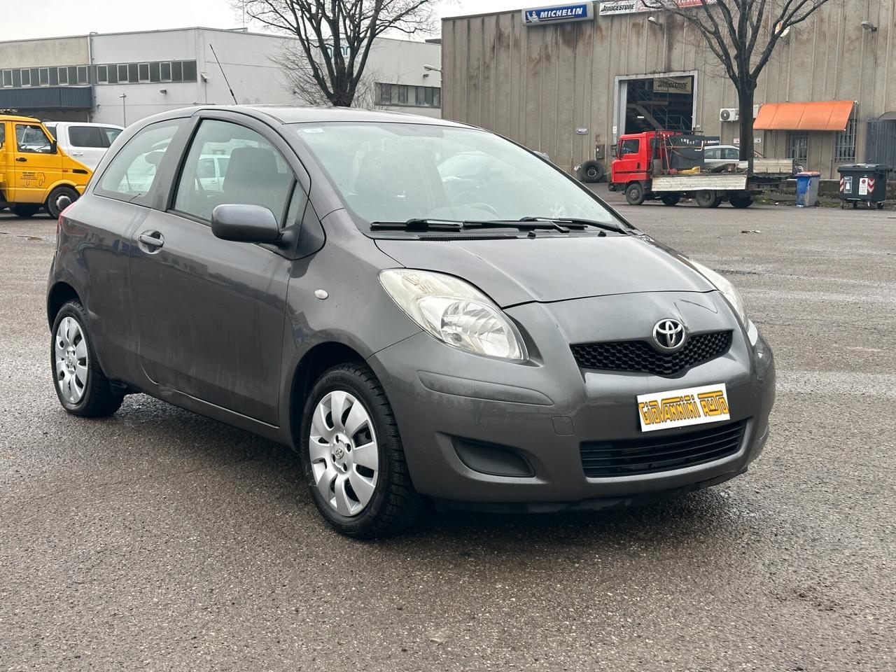 Toyota Yaris 1.0 Benzina (Garanzia 24 Mesi)