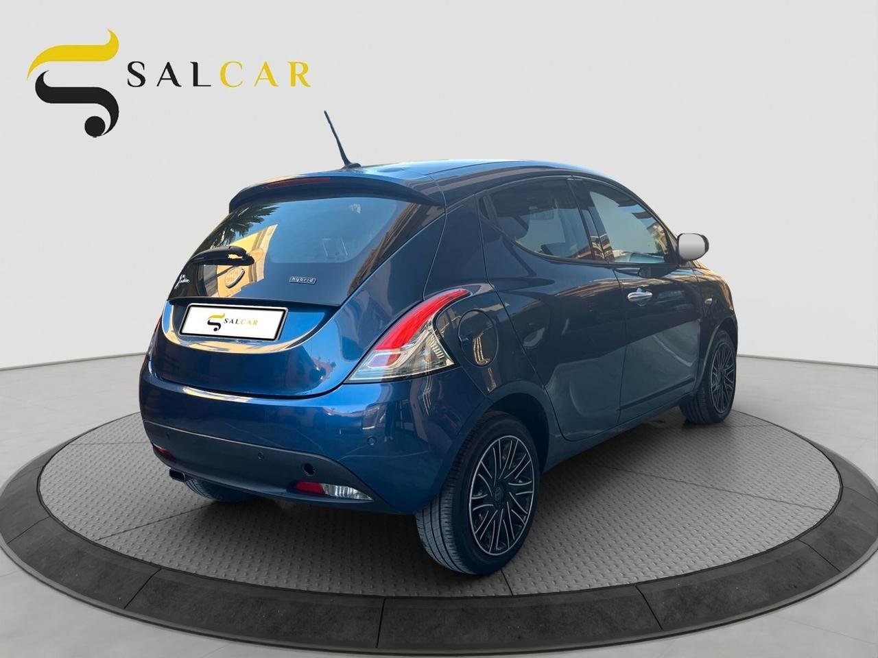 Lancia Ypsilon 1.0 FireFly 5 porte S&S Hybrid Gold