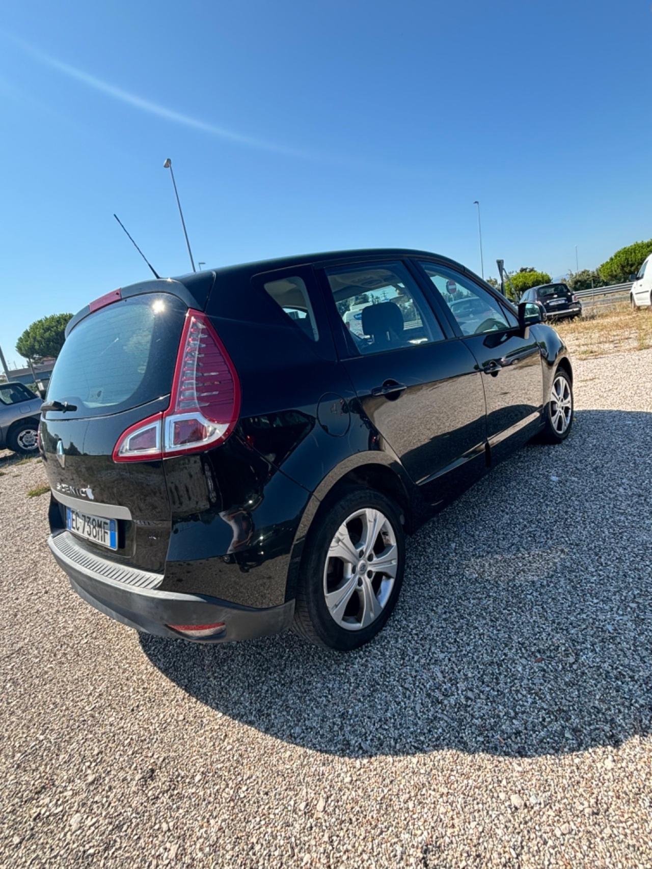 Renault Scenic Scénic X-Mod 1.5 dCi 110CV Luxe