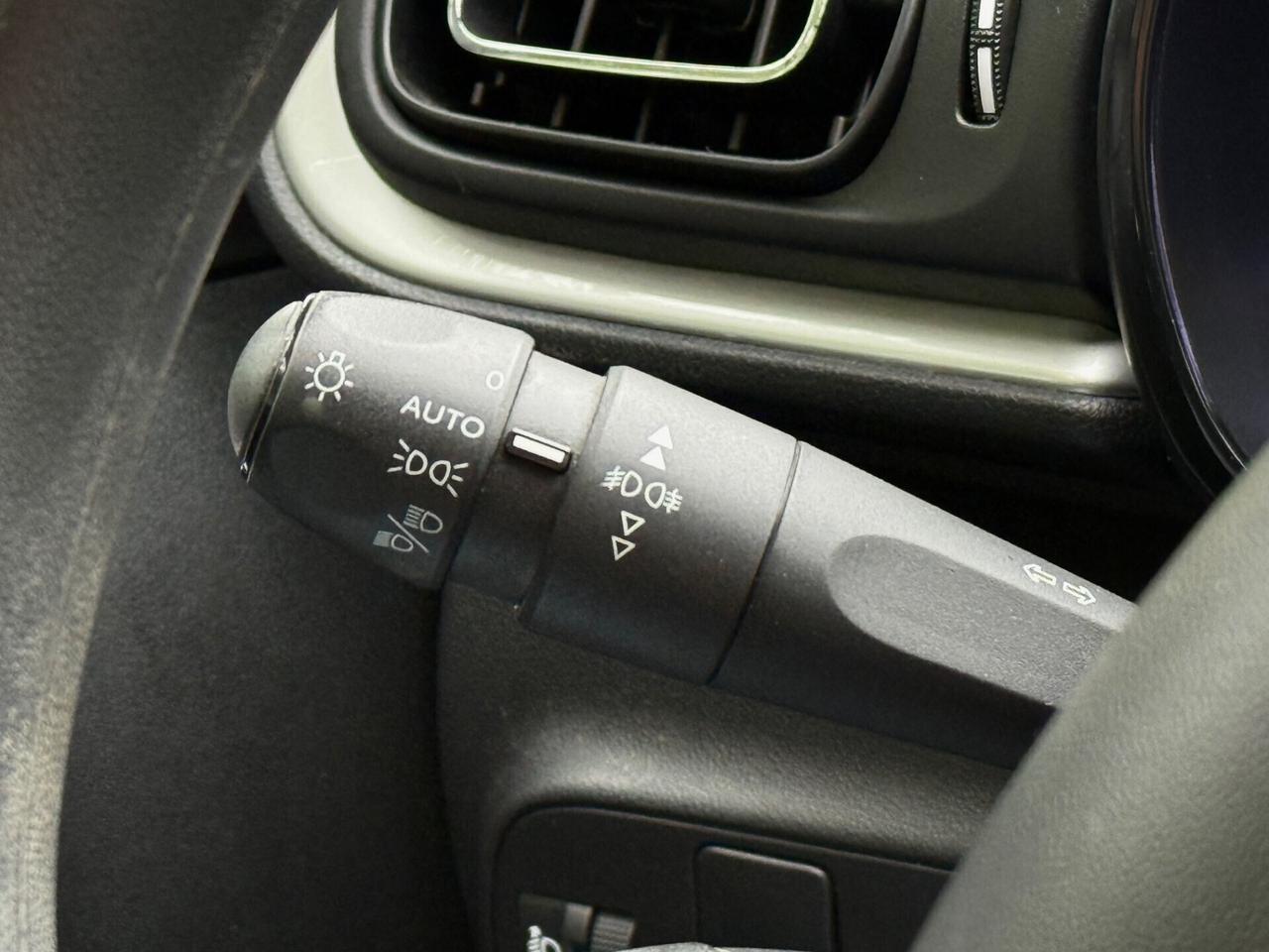 CITROËN C3 2022 PureTech 1.2 83cv Shine