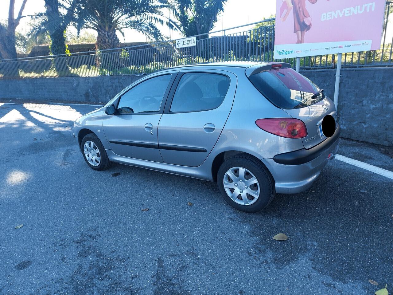 Peugeot 206 benzina come nuova