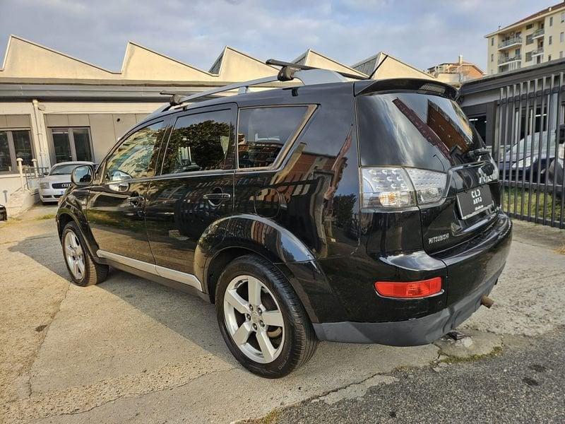 Mitsubishi Outlander Outlander 2.0 di-d 7POSTI GANCIO TRAINO