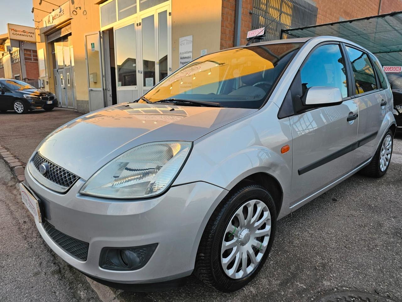 Ford Fiesta 1.2 75cv Ikon*Clima*Servosterzo*Neopatentati*