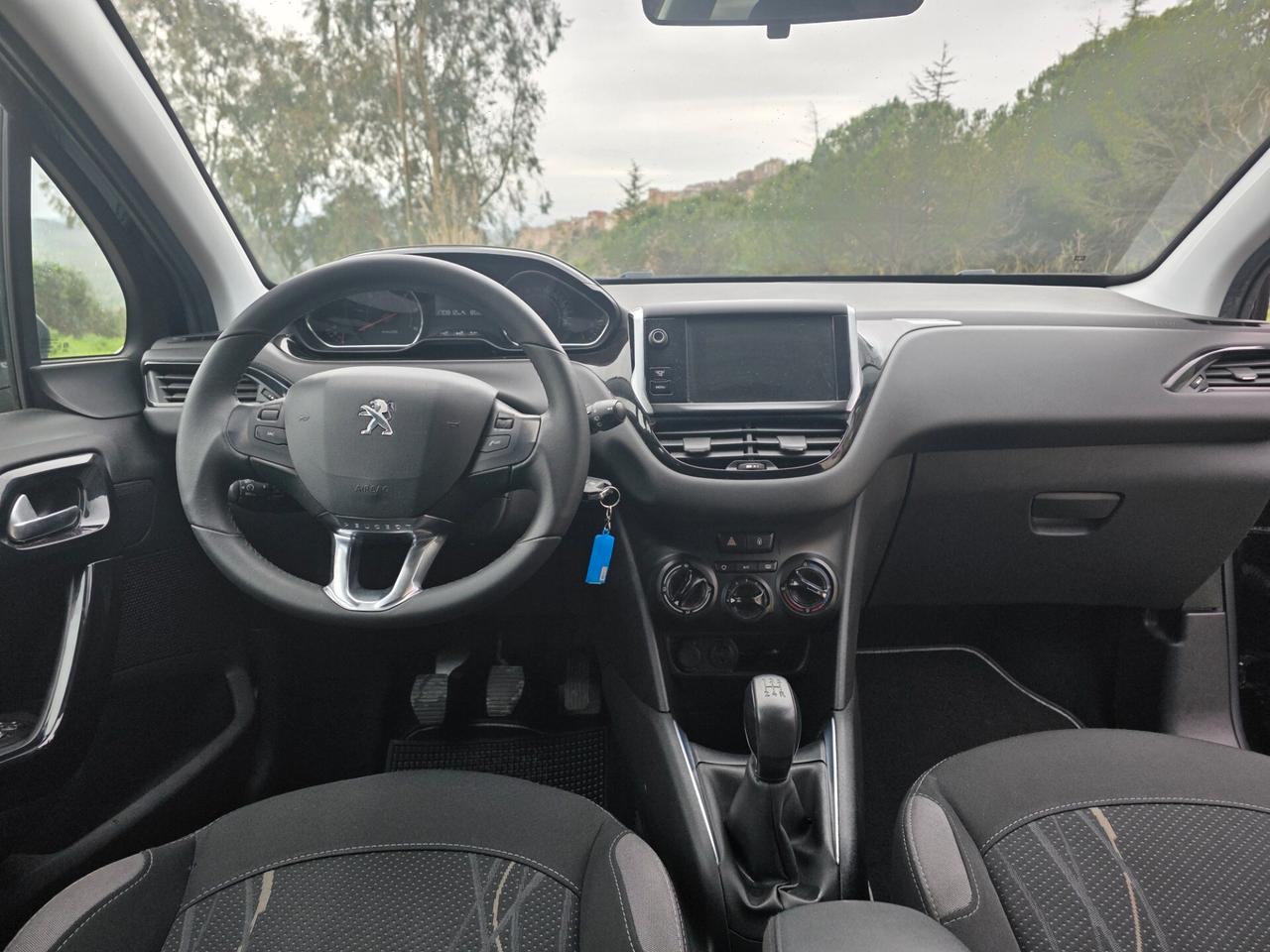 Peugeot 208 1.4 HDi 68 CV 3 porte Allure