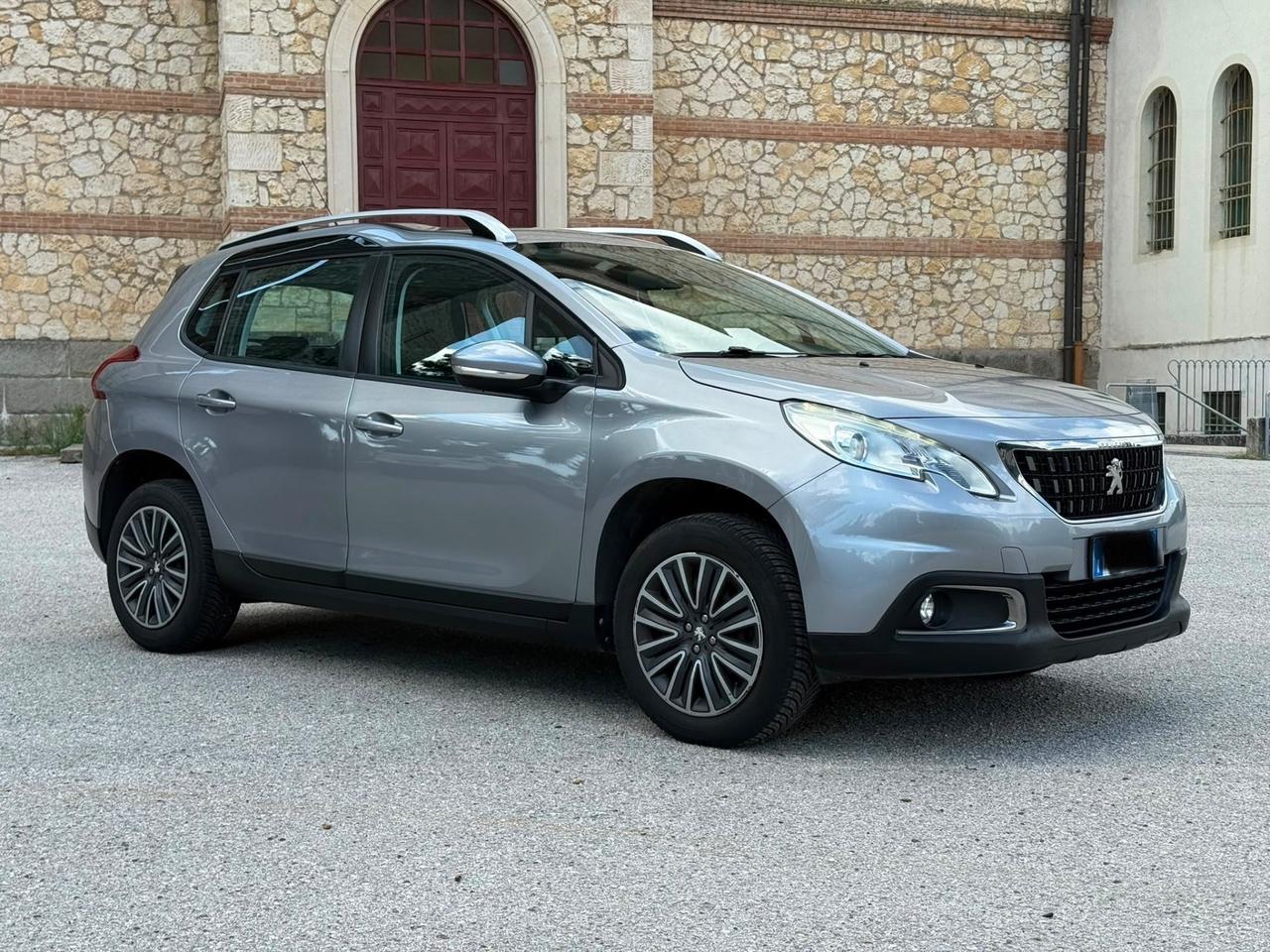 Peugeot 2008 PureTech 82 Allure