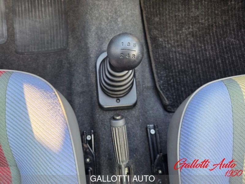 FIAT Cinquecento 900i cat Young