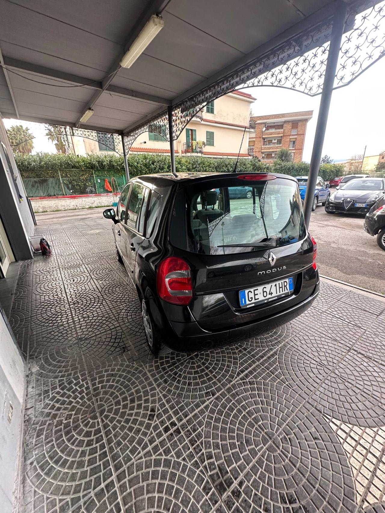 Renault Modus 1.5 dCi 85CV Dynamique