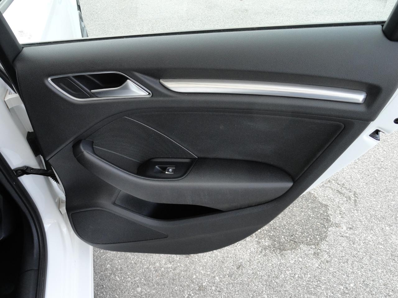 Audi A3 Sedan 2.0 TDI Sport Manuale 6M. "Garanzia 24 Mesi"