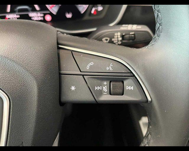 AUDI Q3 35 TDI S tronic Business Advanced