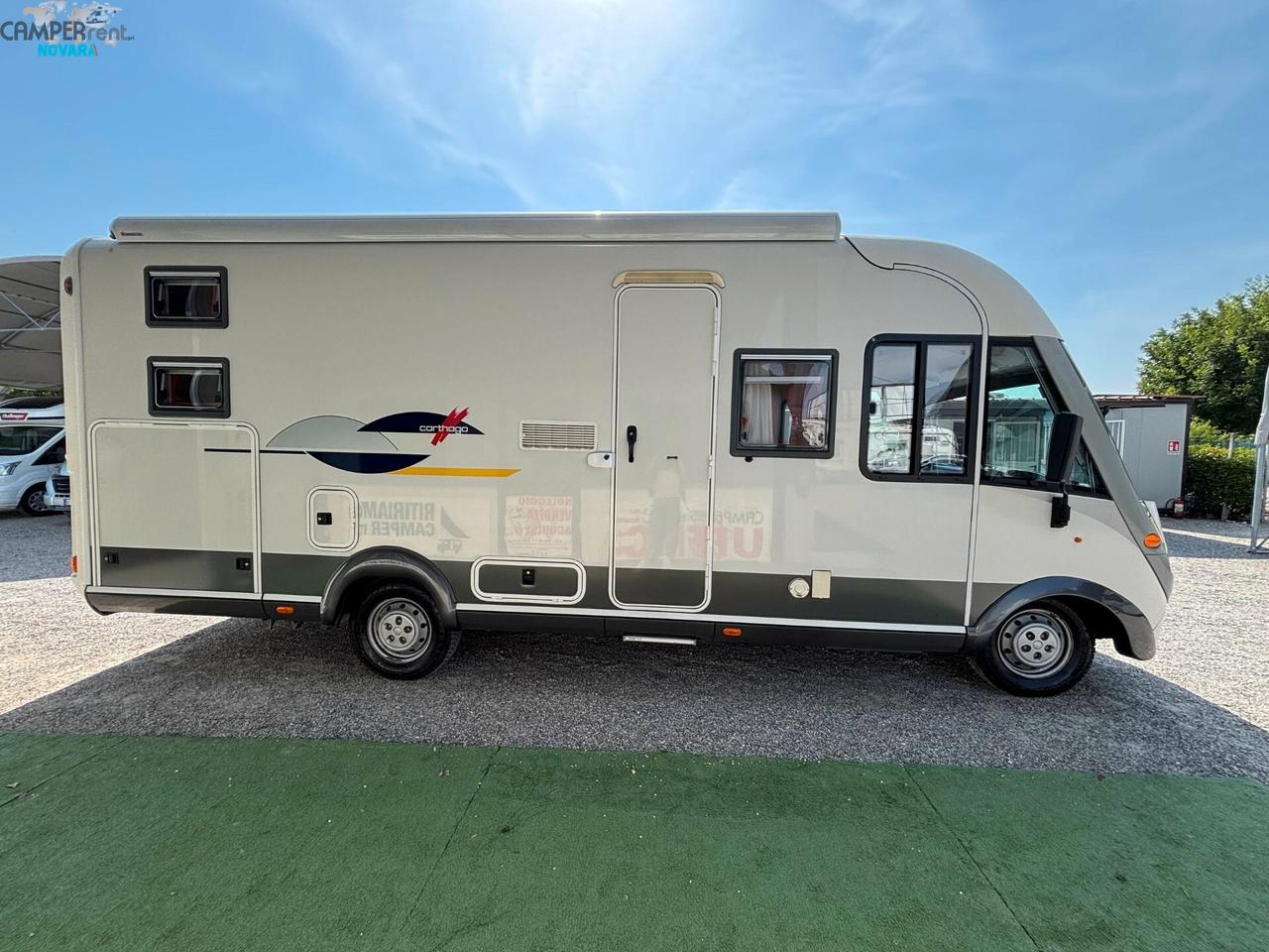 CARTHAGO CHIC I 47 - motorhome con letto matrimoniale in coda ed ampio garage