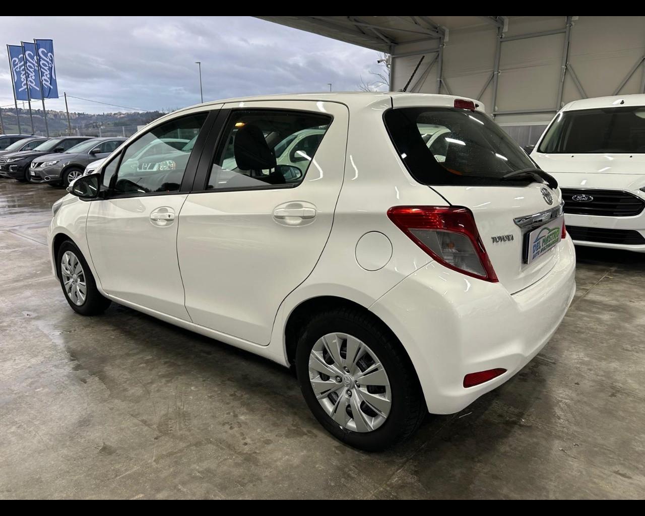 TOYOTA Yaris 1.4 D-4D 5 porte Active