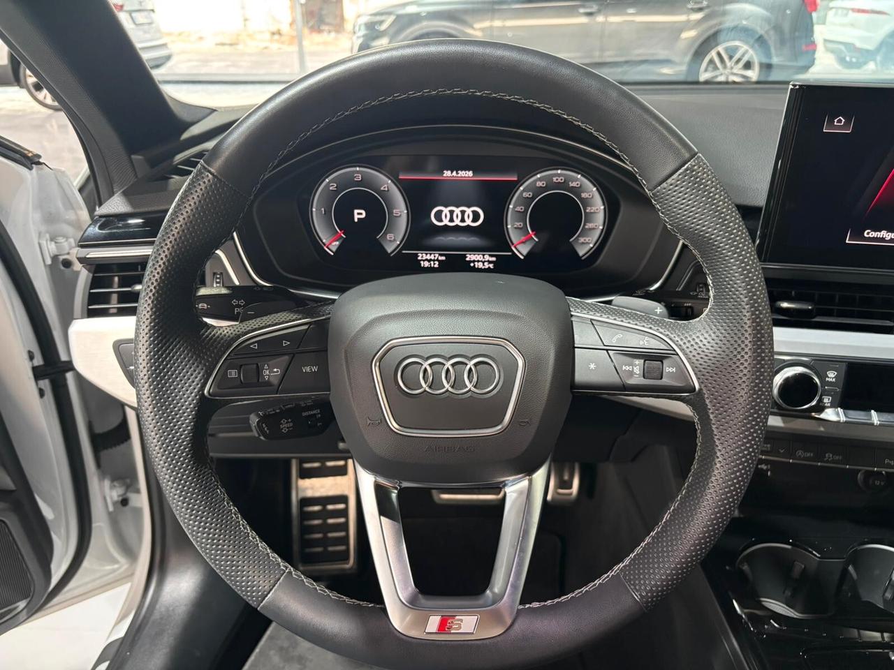 Audi A4 Avant 40 TDI S tronic line edition