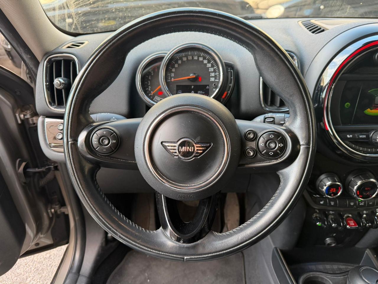 Mini Countryman 2.0 D Business Auto