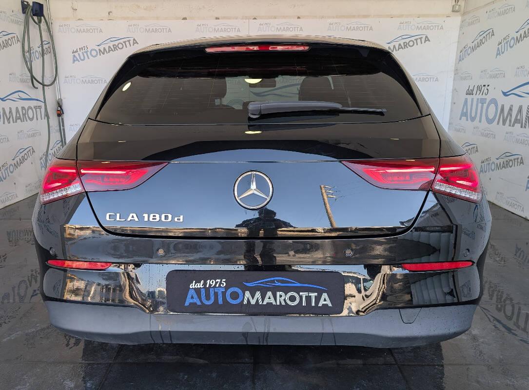 Mercedes CLA Shooting Brake 180 d Business Extra auto MOTORE MERCEDES!