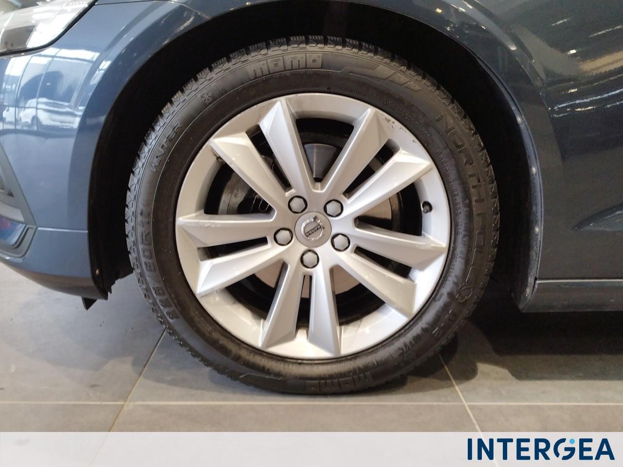 VOLVO V60 2.0 d3 Business geartronic my20