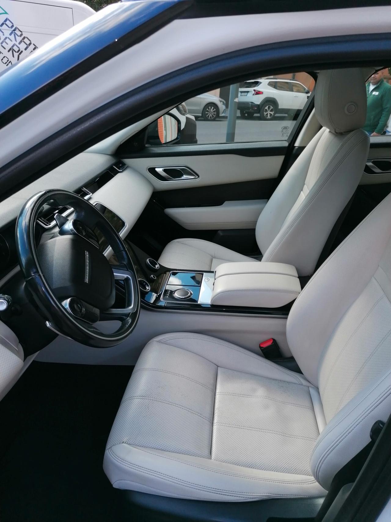 Land Rover Range Velar 2.0 TD4 180 CV R-Dynamic