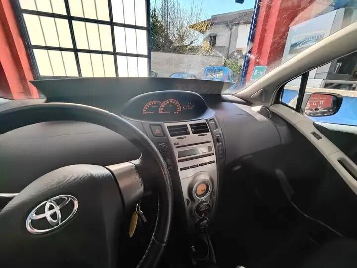 Toyota Yaris 1.3 5 porte M-MT Sol