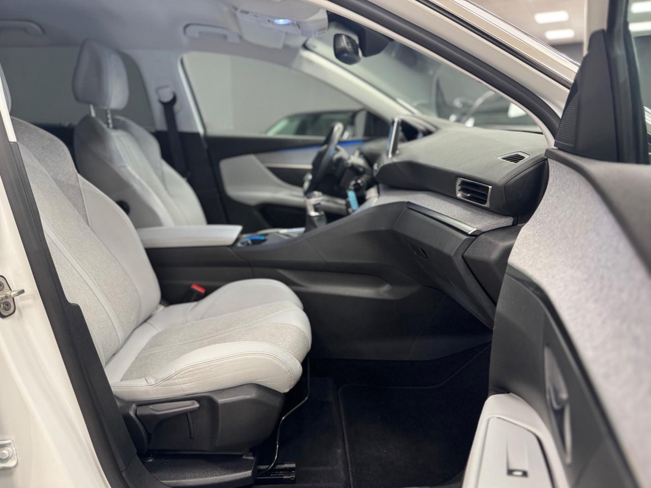 Peugeot 5008 PureTech Turbo 130 S&S Allure
