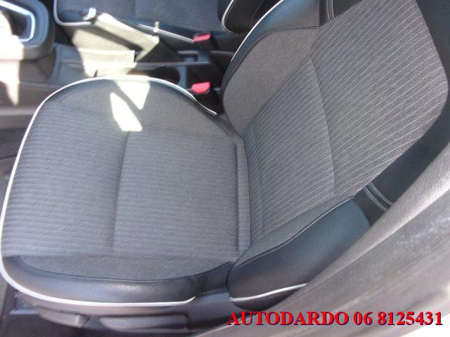 RENAULT Clio TCe 100 CV 5 porte Intens