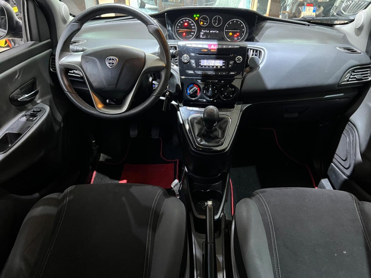 Lancia Ypsilon 1.2 69 CV 5 porte GPL Ecochic Platinum