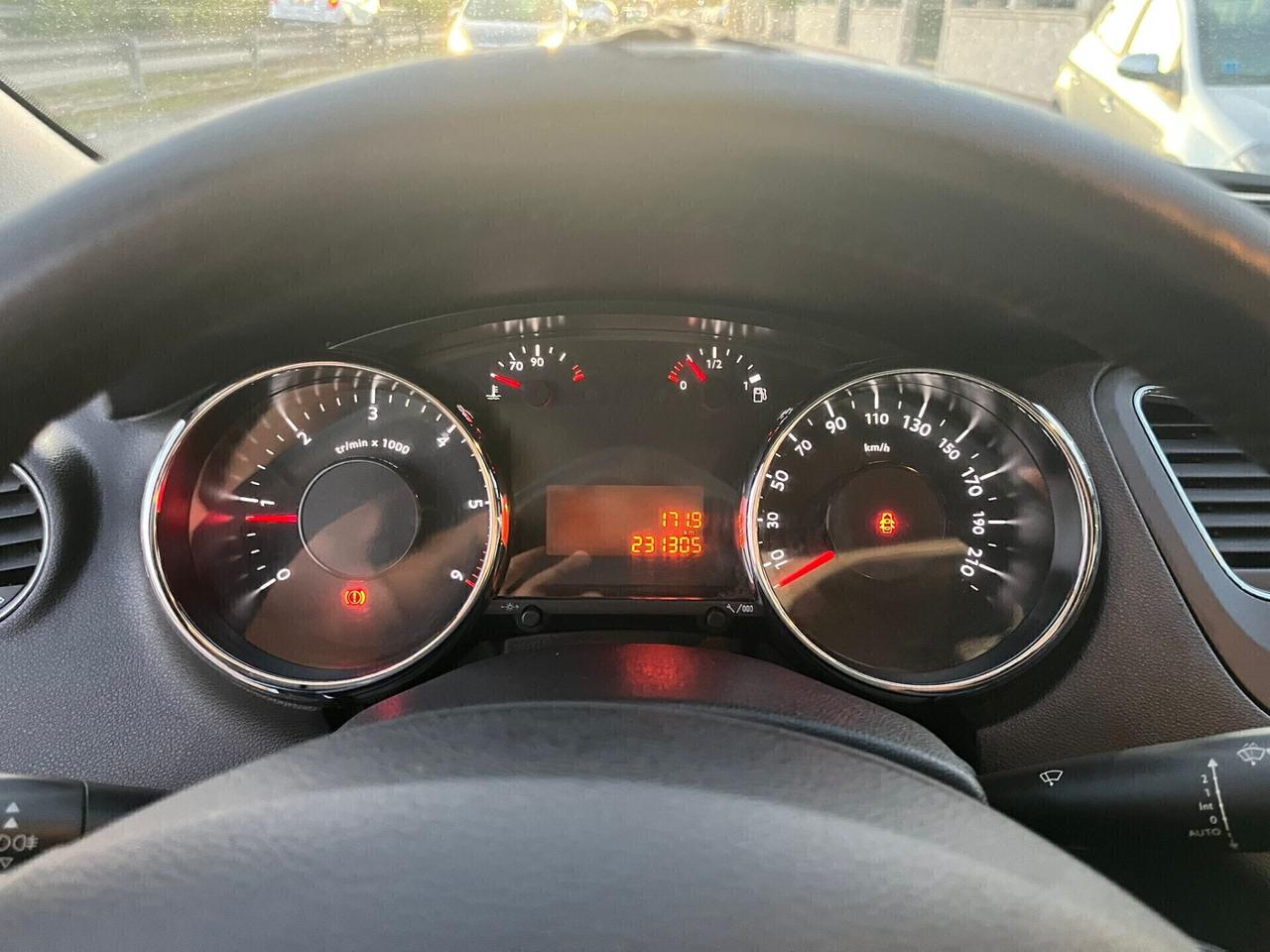 Peugeot 5008 2.0 HDi 150CV Tecno 7 posti