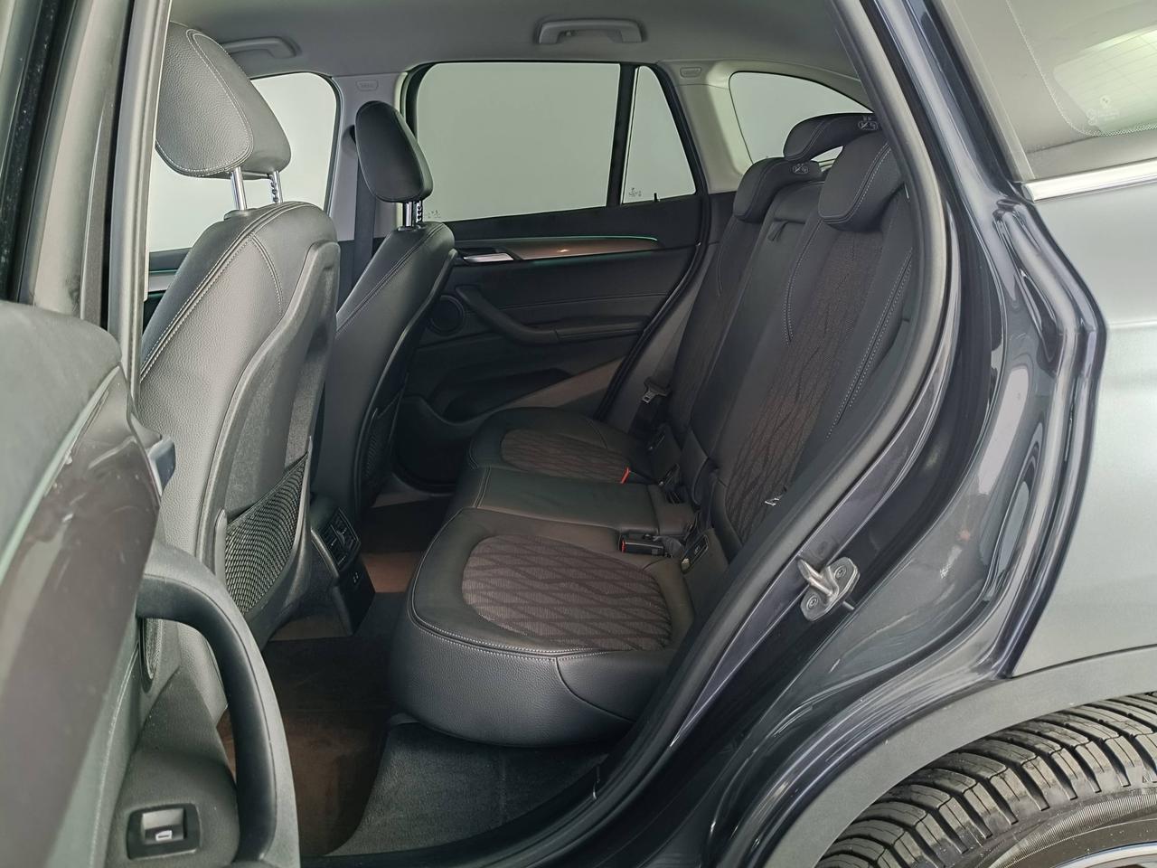 BMW X1 F48 2019 - X1 sdrive18d xLine auto